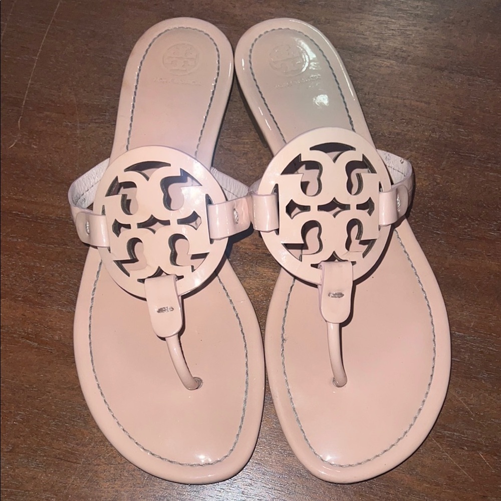 Tory Burch Nude Sandals Classic Leather Design